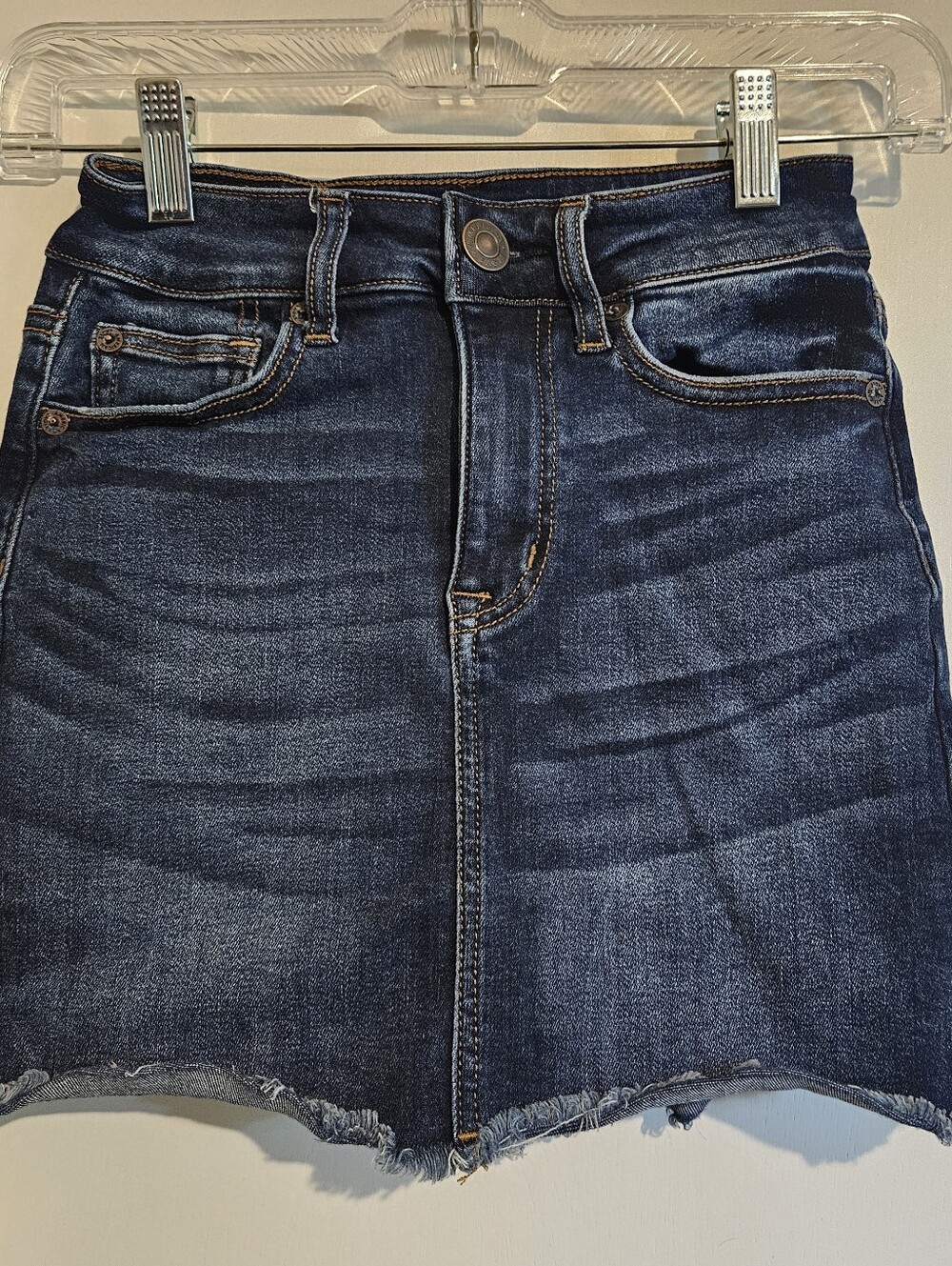 American Eagle Women 00 Regular Next Level Stretch Denim Skirt Dark Wash Raw Hem
